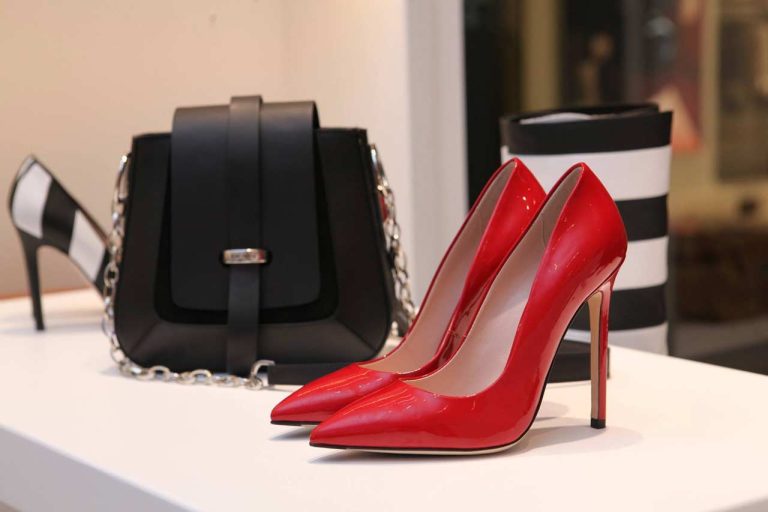 7 Shoe shopping tips for working women